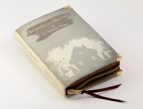 52hearts:  Book Clutches by psBesitos 