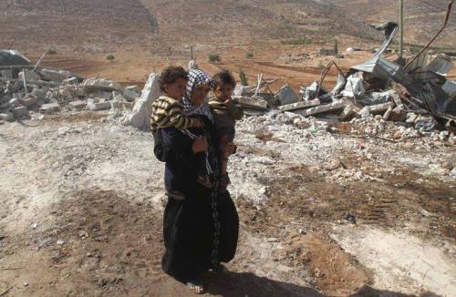 kdaqqa: Israel demolishes Palestinian homes | إسرائيل تهدم منازل الفلسطيين Israel demolishes reside