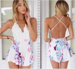 fitness-fits-me:  Floral Lace Romper for