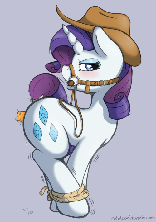 That’s not how you play rodeo, silly pony. Not sure what she’s more pissed at, being exposed like that or having to wear that completely unfashionable hat. Drawn as a break between working on the pictures for the wedding themed set.