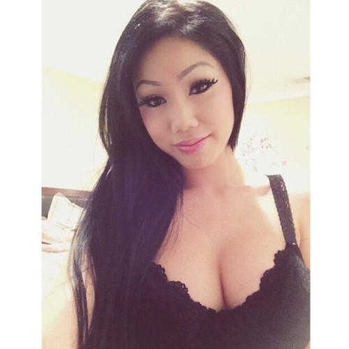 Hot Asian girl sweet tits - IG mamaa_j  porn pictures