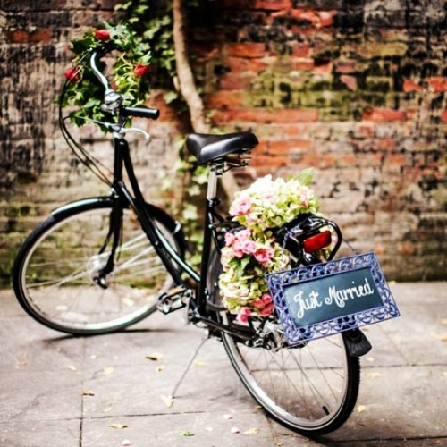 instabicycle: Via @mygorgeouswedding: #wedding #bicycle #married #love #tagsforlikes #tweegram #TFle