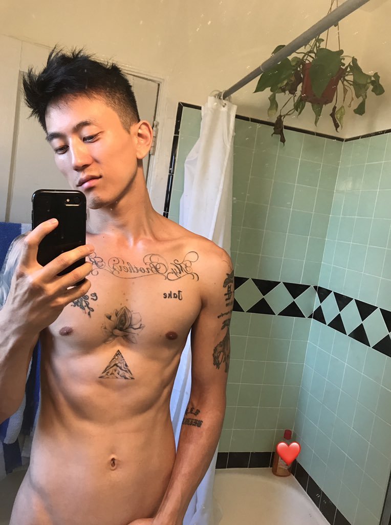 homoblokesg:  xxxtokisaru: bboxers:  thepornfixation:  actor Jake Choi naked  Jake