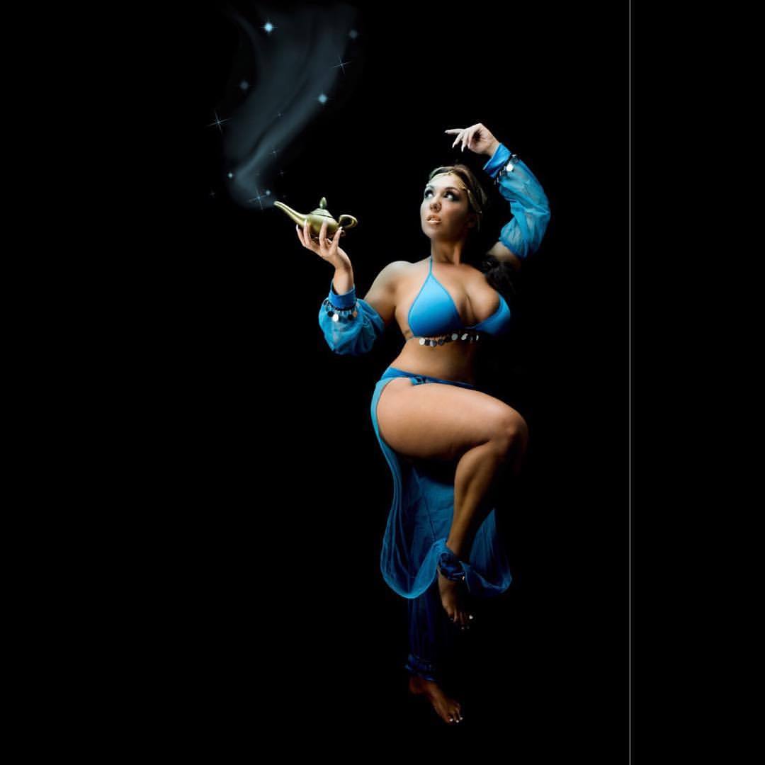 Happy Halloween from Crystal Rose as Jasmine from Aladdin #disney #curves #effyourbeautystandards