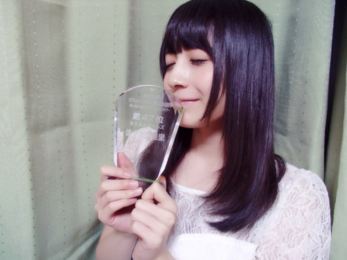 soimort:  佐々木優佳里 - Google+ - 21 Sep 2014  こんばんは٩(●˙▿˙●)۶ Good evening٩(●˙▿˙●)۶ 選抜総選挙の47位のトロフィー！ 今日いただきました！ The trophy of ranking 47 in the Senbatsu Sousenkyo! Finally