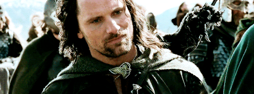 nerdisma:Thus spoke Ioreth, wise-woman of Gondor: “The hands of the king are the hands of a healer, 
