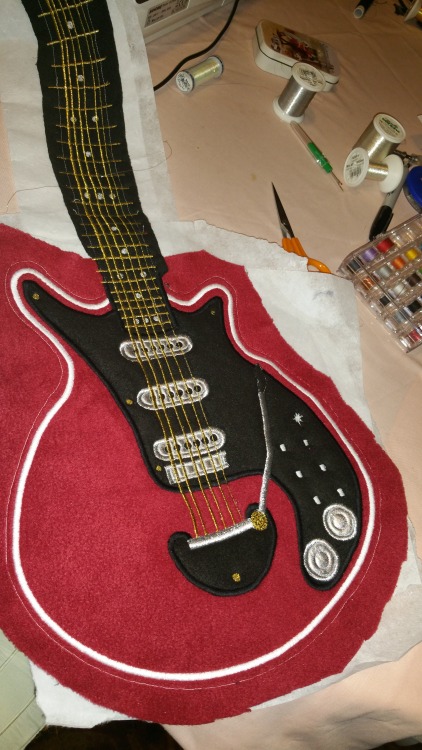 Progress on the Red Special plush! I’ve just ordered a soundbox for it, so it will also have p