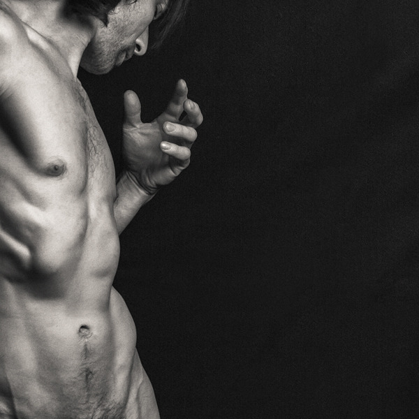 thomasdearthomas:  2013 May 03Don’t Look Back  © 2007-2015 DearIndifference  