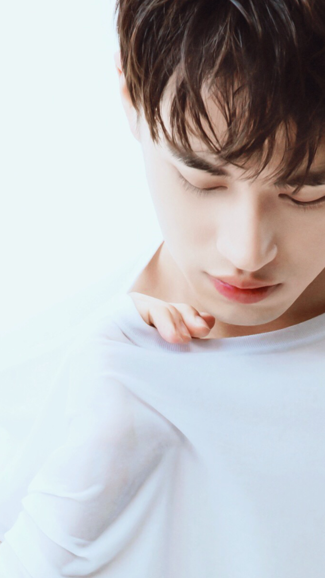 yuzhousky:  [HD][Men’s Health magazine - April issue] XU WEIZHOU   (cr: 宇宙第一无敌小心肝儿)