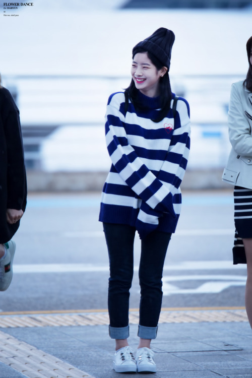 Twice Dahyun airport fashion at Incheon Airport [180321]