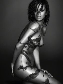Russell James, Rihanna Body Art, 2011, Nomad