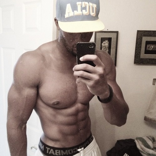 hoodsworld:  Glenn Love 