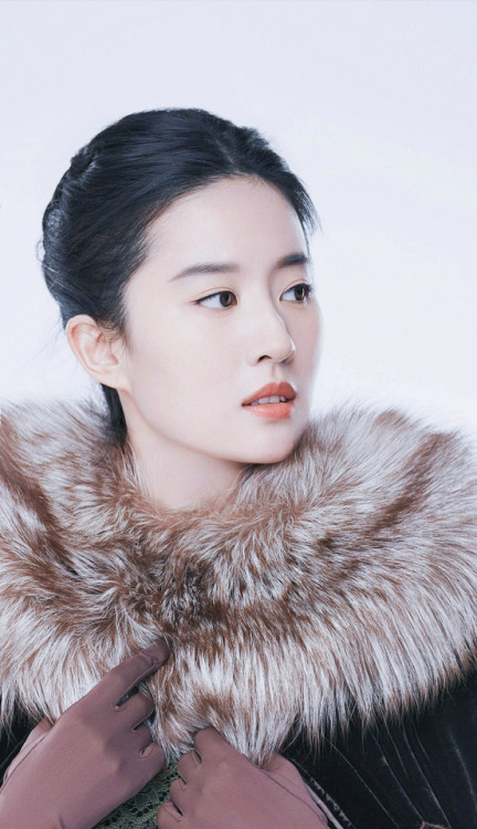 Liu Yifei 刘亦菲 for Chinese drama 南烟斋笔录 Nanyanzhai Bilu/Notebook of Nanyan lodge