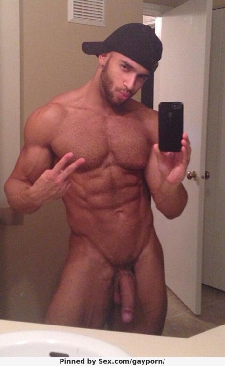 hotsexymenxxx:  Sean Zevran selfies
