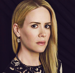 emma-roberst-blog:  American Horror Story Coven: Ladies. 