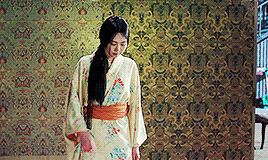 shesnake:Kim Min-hee and Kim Tae-ri in pre-production screen tests for The Handmaiden (2016) dir. Pa