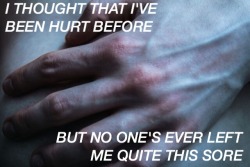 lyricallyinvalid:  Stitches // Shawn Mendes