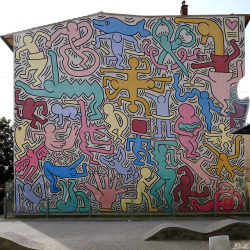 scavengedluxury:Keith Haring’s final public