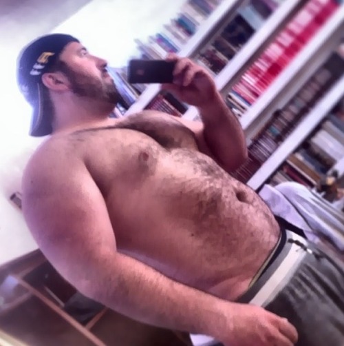bearcolors:  milkmanjoe-things:Something for mature boys More photos of hot beefy hairy men - follow me: http://bearcolors.tumblr.com - with 14,000 plus followers to date - Thank you!