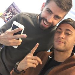 fzneymar:  Neymar & Gerard Pique#repost