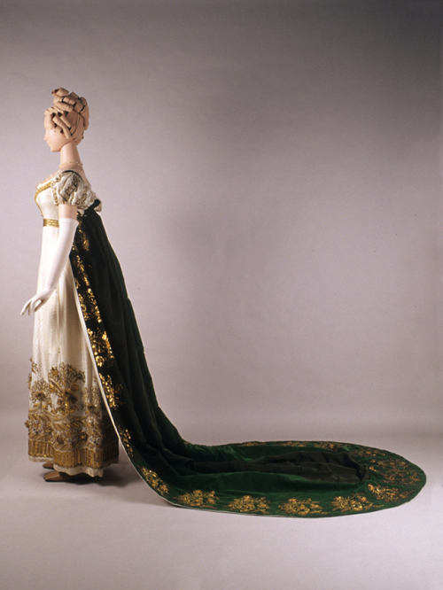 Gold Embroidered Evening Dress and Court Train, ca. 1810-25via KSUM