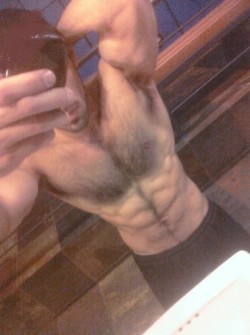 yummyhairydudes:  Check out my OTHER Tumblr