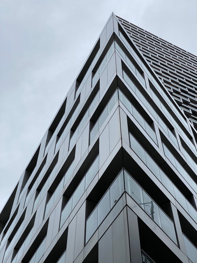 thefuture-tomorrow:colink-photos:Vancouver HouseVancouver House in Vancouver, B.C.