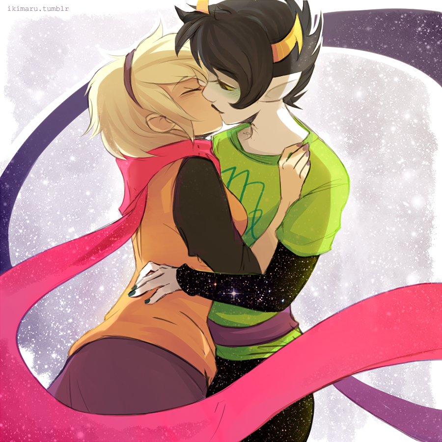 yeah Rose kiss that alien babe B)