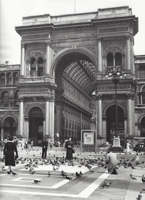 marckald:Kees Scherer      Galleria Vittorio Emanuele , Milan  1955-1960