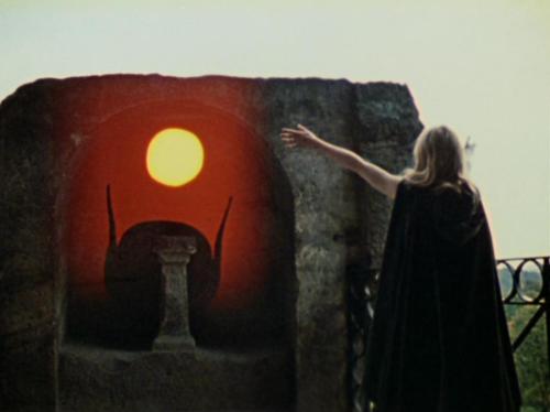 luciastralux:  Marianne Faithfull as Lilith  Lucifer Rising 1972 