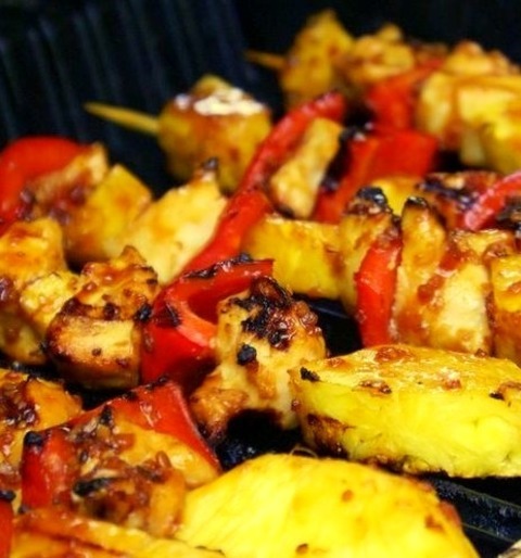 Chicken Kabobs
With this simple, delicious, and quick BBQ kabob recipe, you can learn how long to grill chicken and a variety of fresh vegetables on skewers.