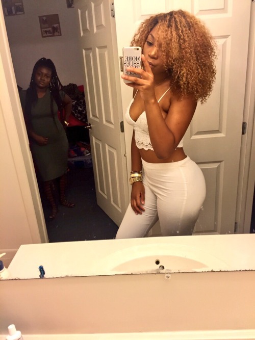 illustratedpain:  IG Janeshabull  #blackoutday