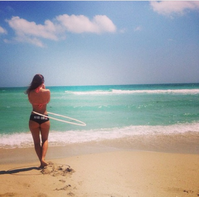 enomar13:  Dancing in the sand 😍 Remy Lacroix 