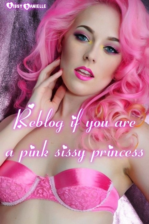 juna-lovetoy:Follow me on #twitter : // Junalovetoy // For more #sexy #trans #sissy #shemale #tgirls