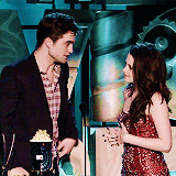 krisbian-with-pride:  Não está em ordem mas ta prft igual….
