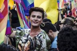 velevkiibneyizulan:  LGBTİ İntiharları