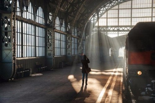 steampunktendencies:Vitebsky Railway Station, Saint Petersburg, Russia  