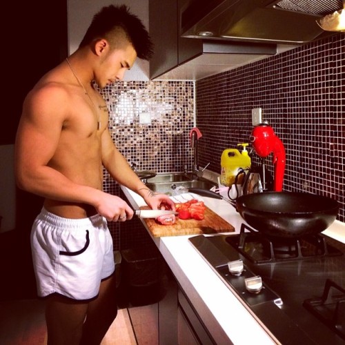 Porn chinesemale:  Cooking time🍳🍴🍳 by photos