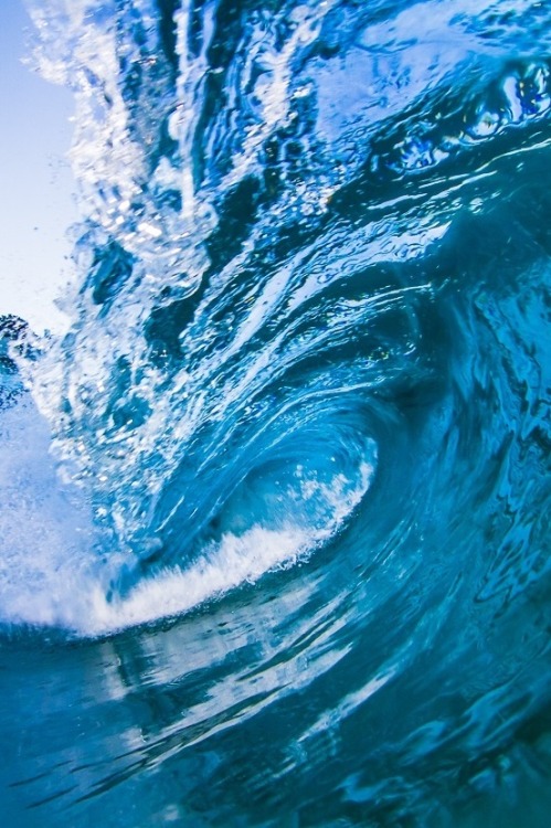 0ce4n-g0d:  Wave Art by JOHN PHILPOTTS