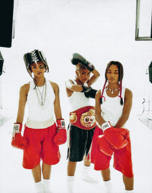 iammc: *Cues CrazySexyCool - InterludeNever before seen TLC outtakes by photographer Dah Len, crazys