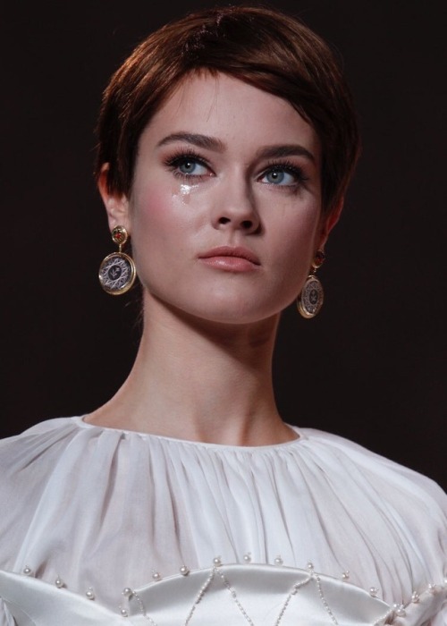 honingbijtjes: GLAMOUR HISTORY… the models at ULYANA SERGEENKO’S fall 2013 couture show