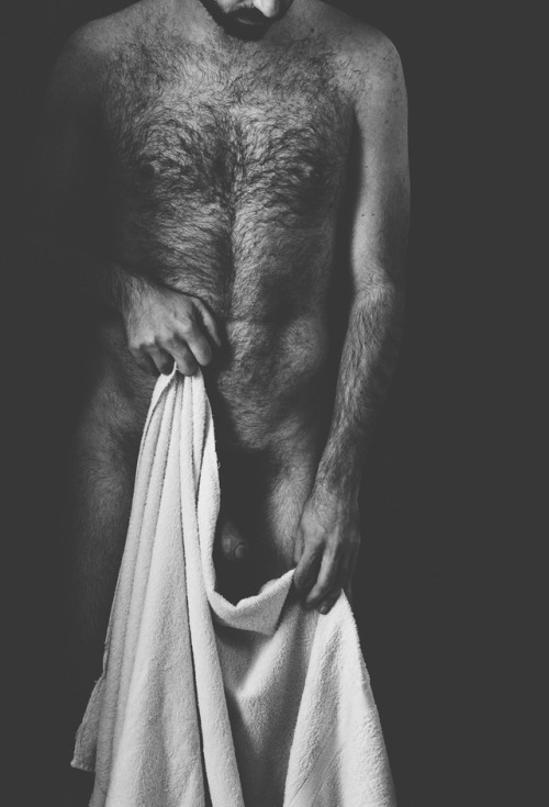 nymphetteee:  Me, towelThank you sadproboscis for this pretty submission! 