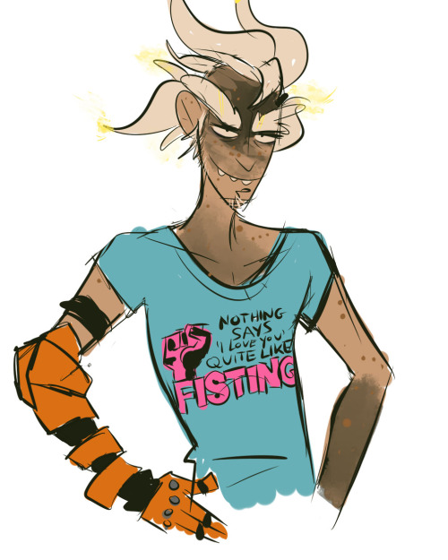 biteydrawsthings:i mean im not really one to like junkrat in tshirts but