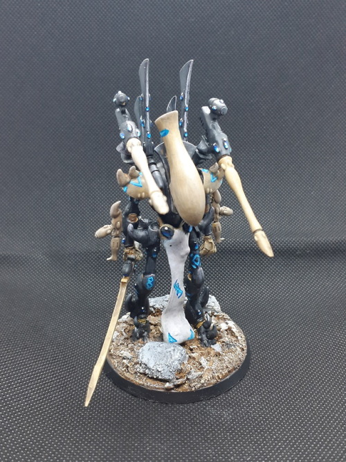 This painting project was very near and dear to my heart.  I’ve wanted a Wraithlord for ages, so I g