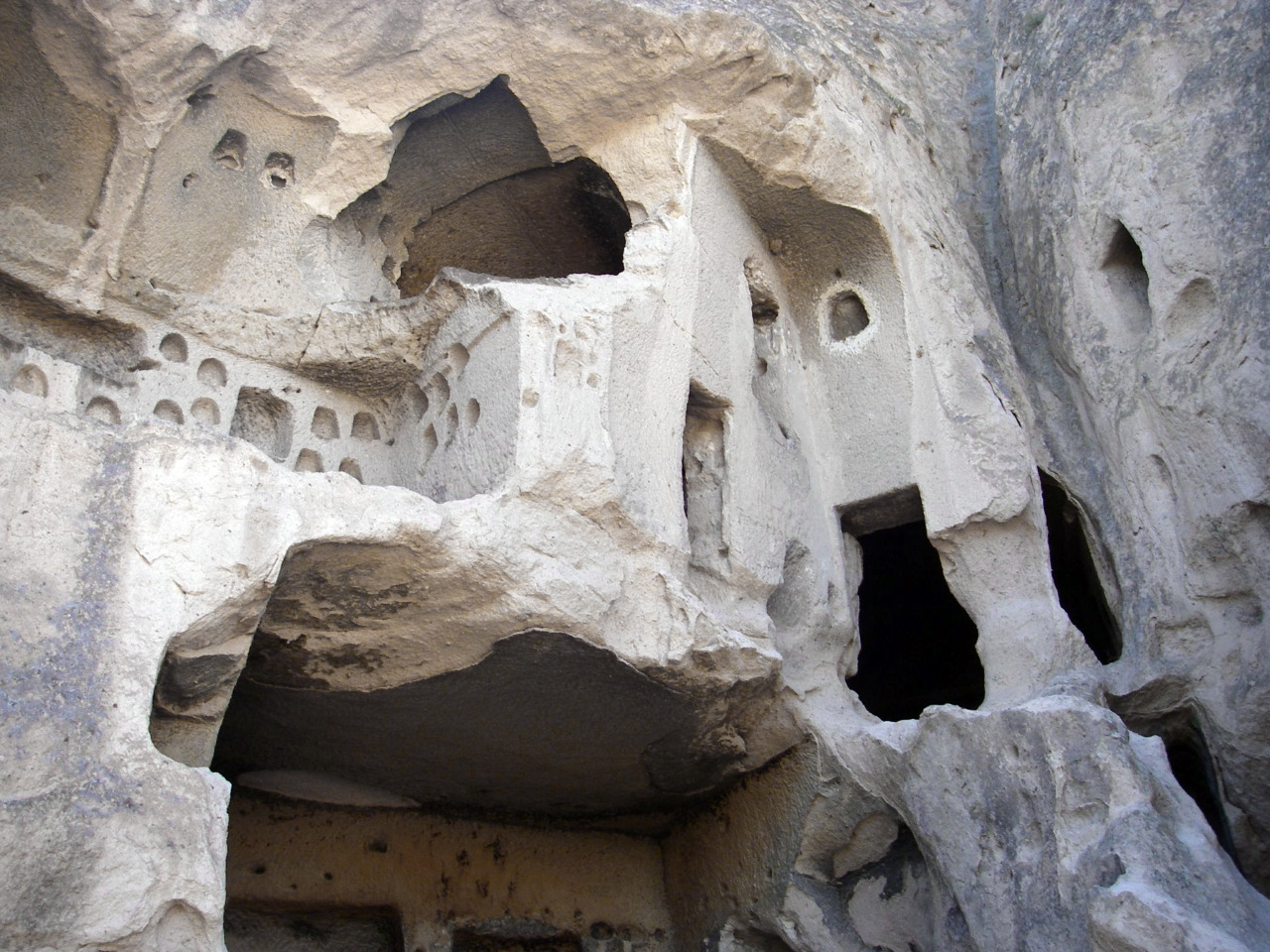 mesogeios: Cathedral of Selime by Jean &amp; Nathalie (2006)