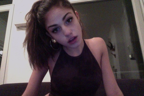 liqhtily:  beautyofpale:  lunux:  ☯ Searching for more pale? ☯  Pretty pale  Look on the liqhtily side