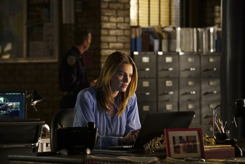 stanakatic-spain: Castle 7x21 ‘In Plane Sight’ HQ Promo Stills: stanaka