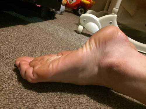 Dirty feet after treadmill workout