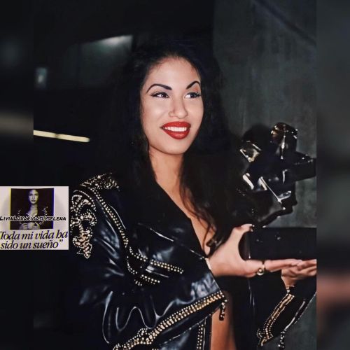 #selenaquintanillaperez #selenaquintanillaforever #selenaquintanillafans #selenaquintanillapé