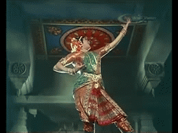 halfwaythruthedark:Padmini in a dance from Thillaanaa Mohanambal (Tamil, 1968). 